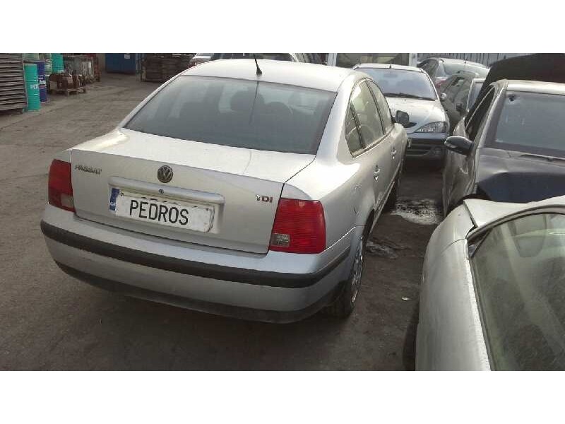 volkswagen passat berlina (3b2) del año 1999