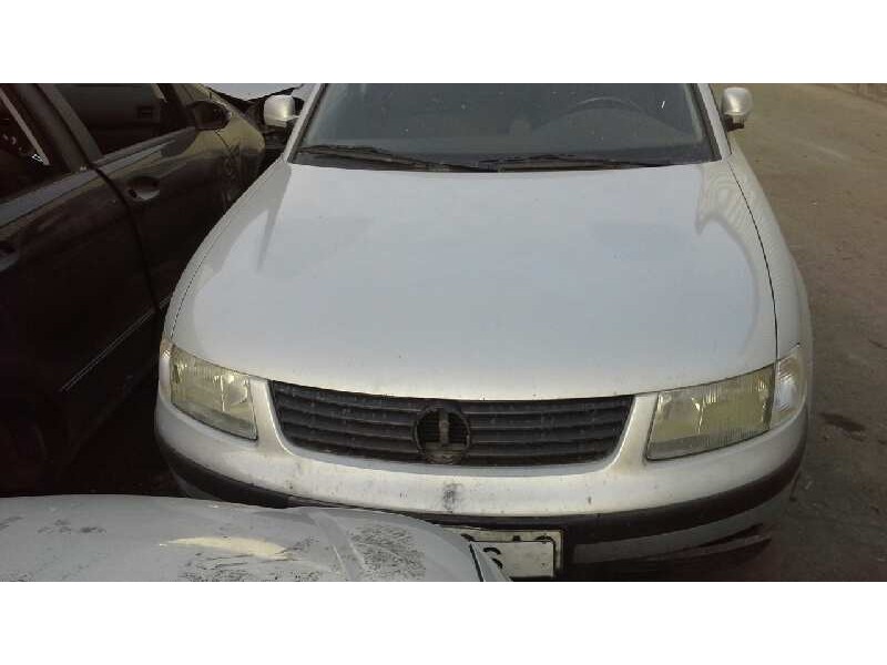 volkswagen passat berlina (3b2) del año 1999