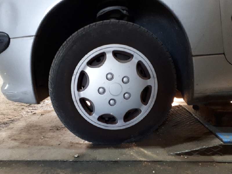 peugeot 206 berlina del año 1999