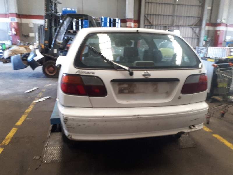 nissan almera (n15) del año 1998