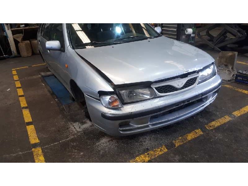 nissan almera (n15) del año 1998