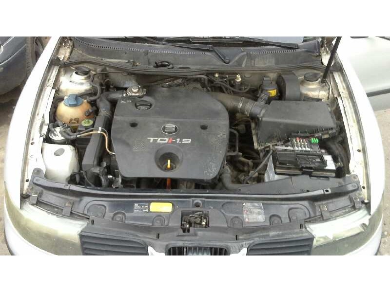 seat toledo (1m2) del año 1999
