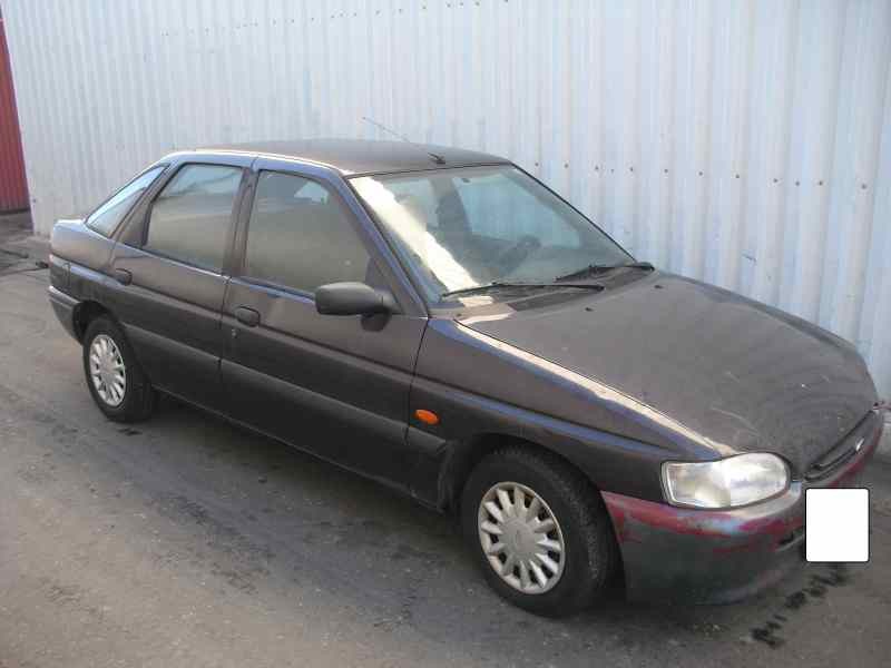 ford escort berlina/turnier del año 1995