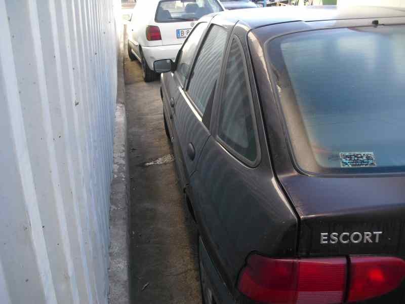 ford escort berlina/turnier del año 1995