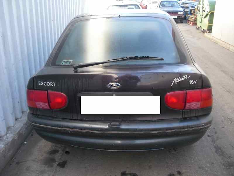 ford escort berlina/turnier del año 1995