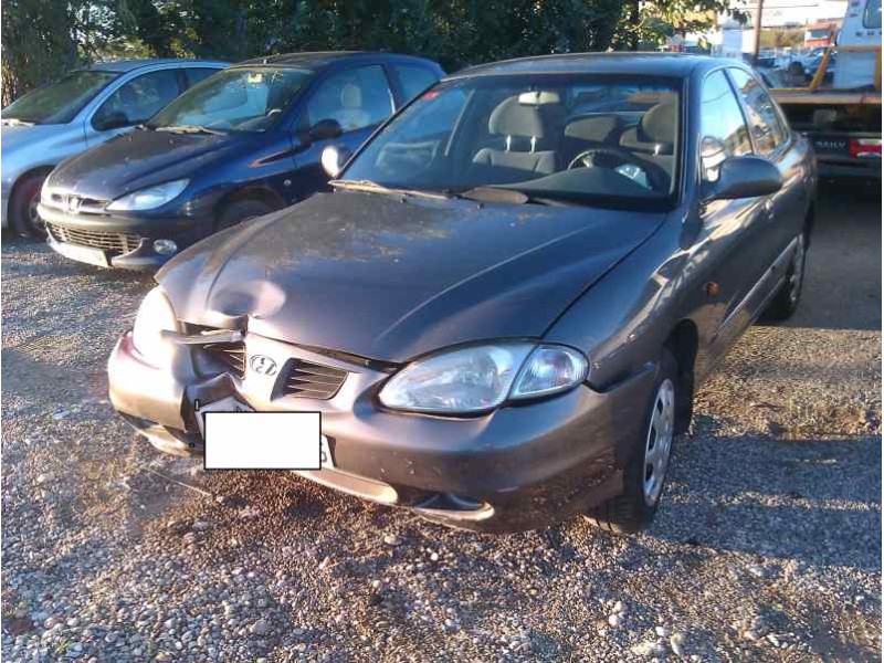 hyundai lantra berlina (rd) del año 1999