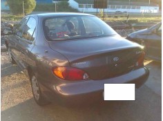 hyundai lantra berlina (rd) del año 1999 2