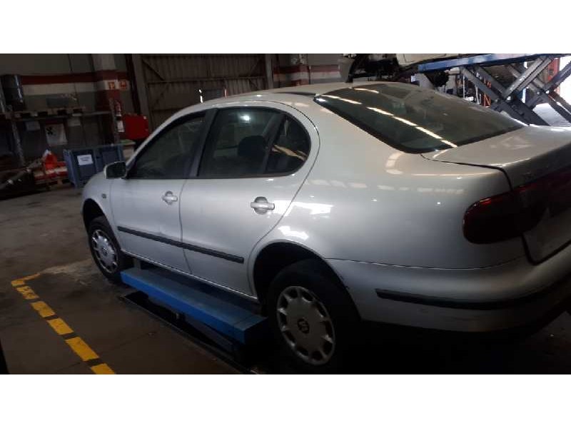 seat toledo (1m2) del año 1999