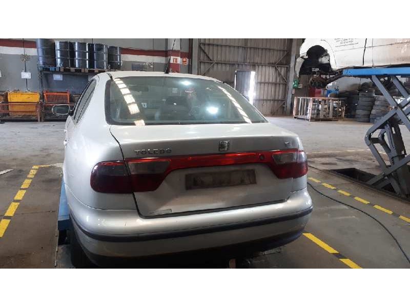 seat toledo (1m2) del año 1999