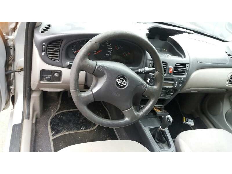 nissan almera (n16/e) del año 2000