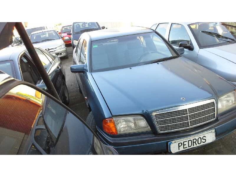 mercedes-benz clase c (w202) berlina del año 1993
