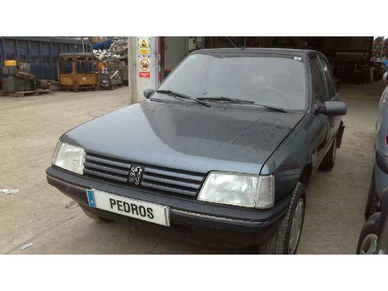 peugeot 205 berlina del año 1991