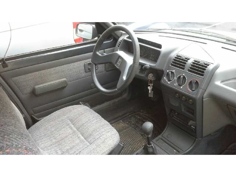 peugeot 205 berlina del año 1991
