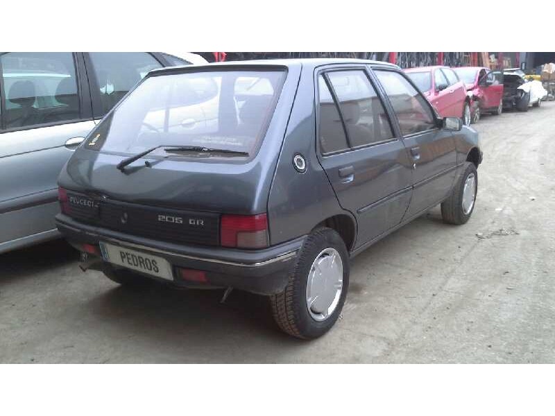 peugeot 205 berlina del año 1991