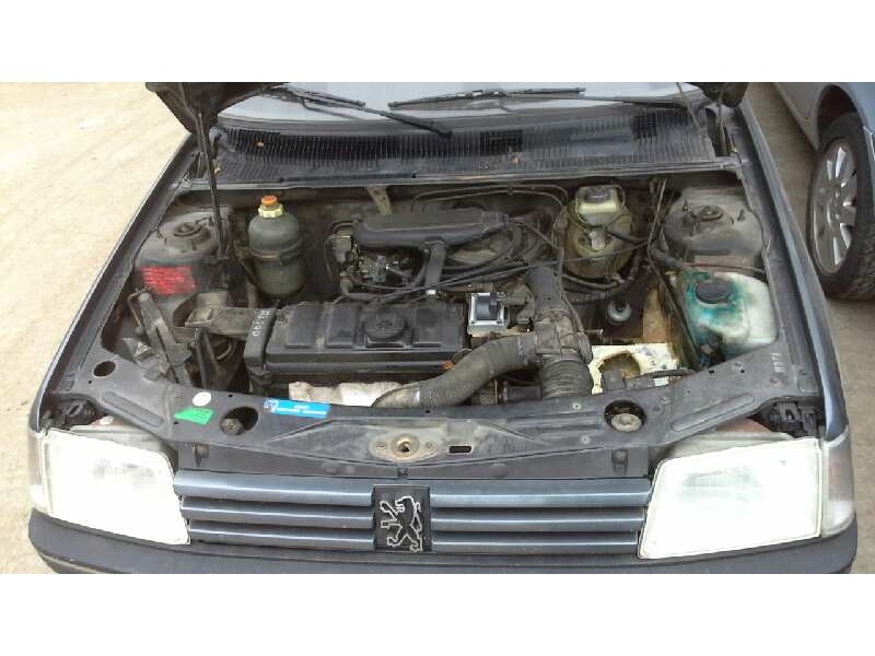 peugeot 205 berlina del año 1991