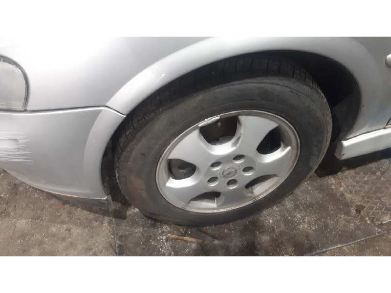 opel vectra b berlina del año 1999