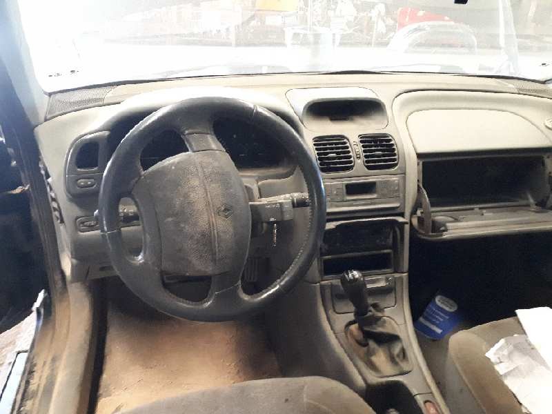 renault laguna (b56) del año 1999