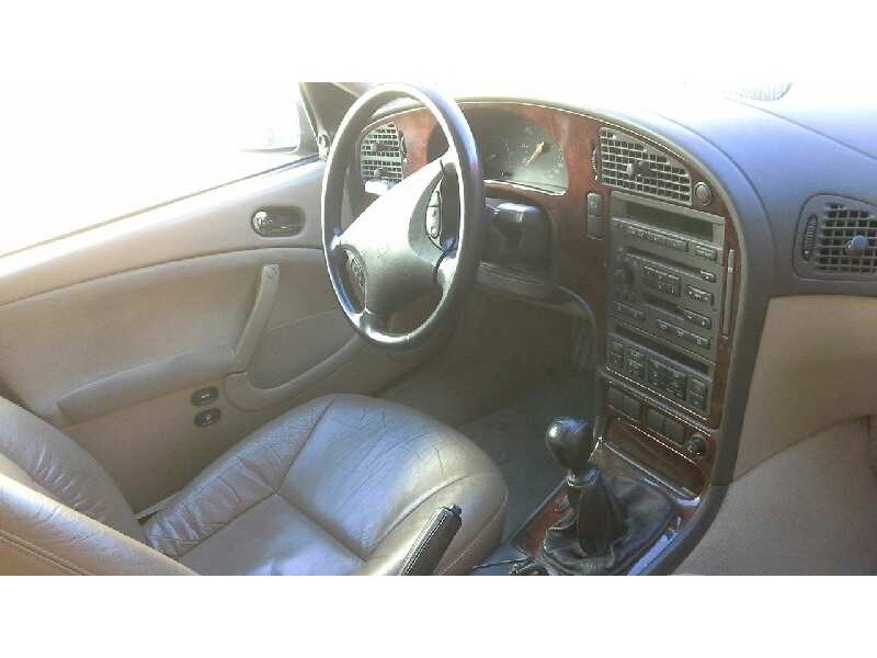 saab 9-5 sedán del año 2000