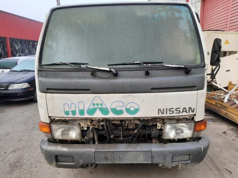 nissan cabstar e del año 2000