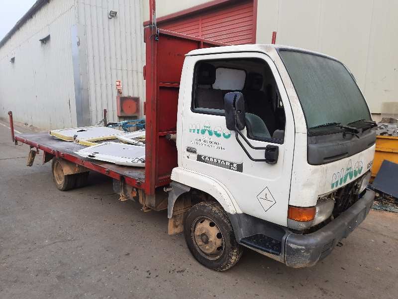 nissan cabstar e del año 2000