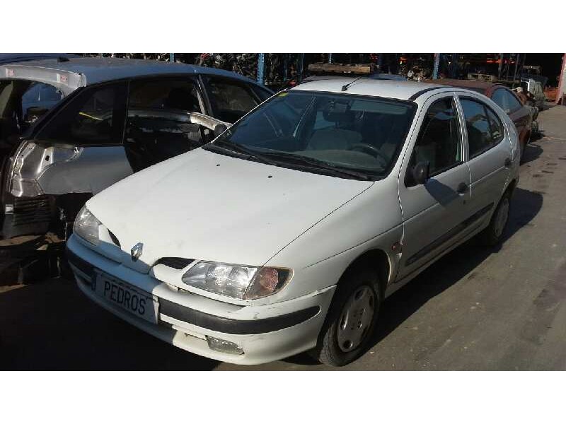 renault megane i berlina hatchback (ba0) del año 1996