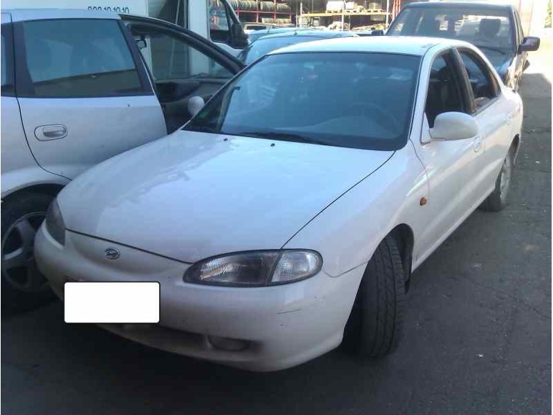 hyundai lantra berlina (rd) del año 1999