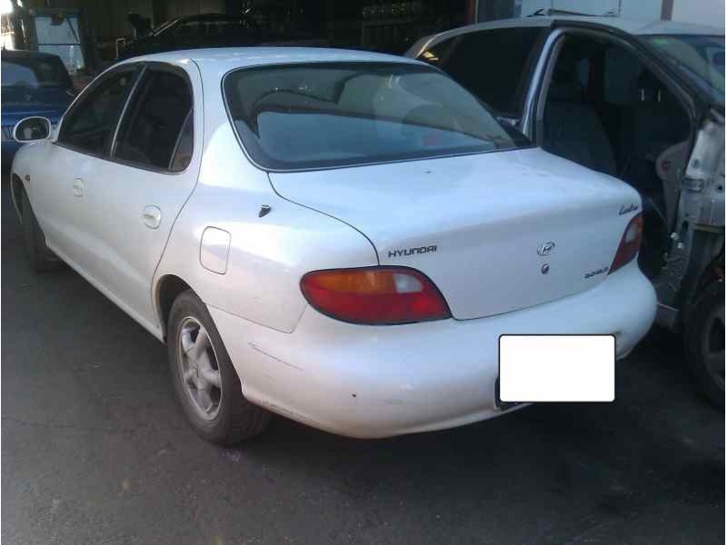 hyundai lantra berlina (rd) del año 1999