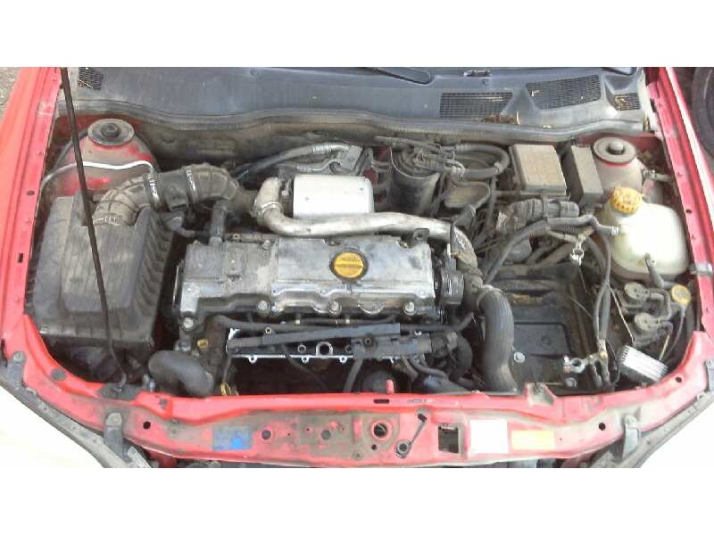 opel astra g berlina del año 2000