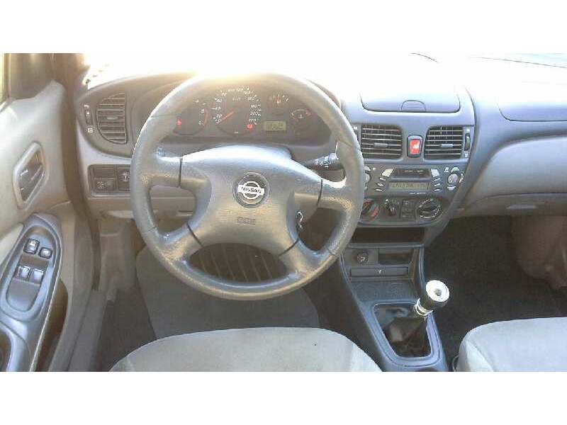 nissan almera (n16/e) del año 2000