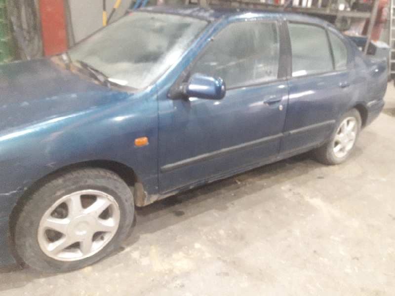 nissan primera berlina (p11) del año 1998