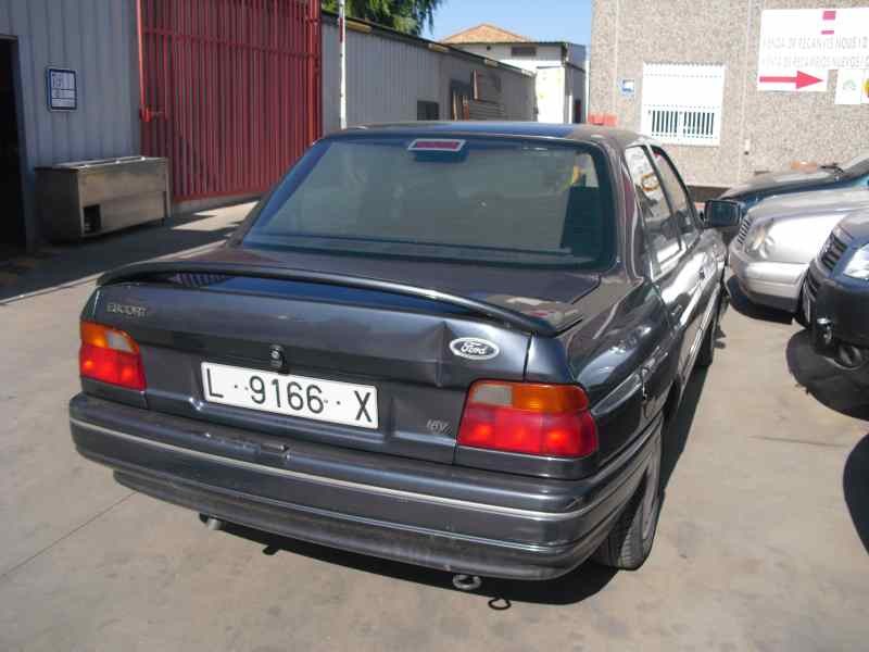 ford escort berlina/turnier del año 1994