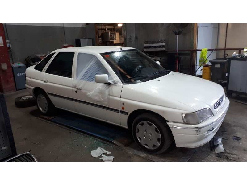 ford escort berlina/turnier del año 1994