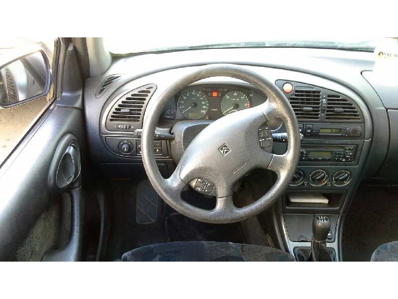 citroën xsara berlina del año 2000
