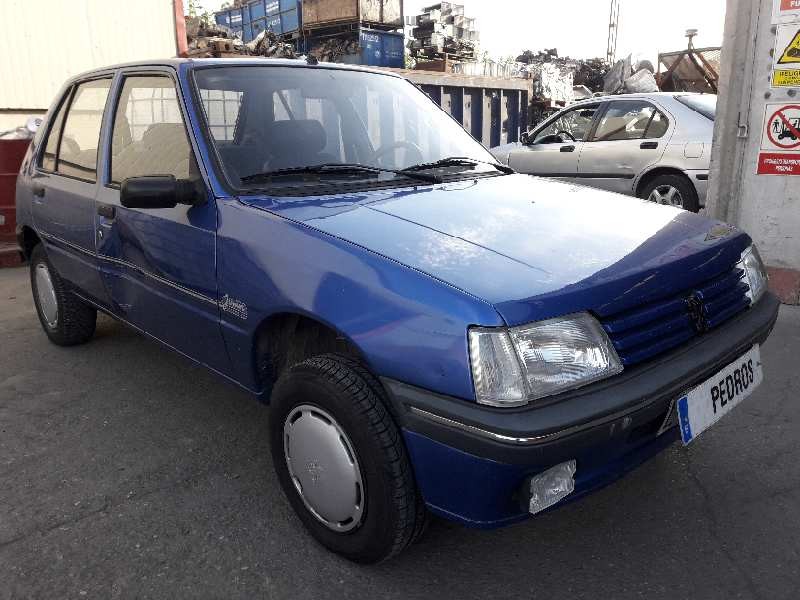 peugeot 205 berlina del año 1993