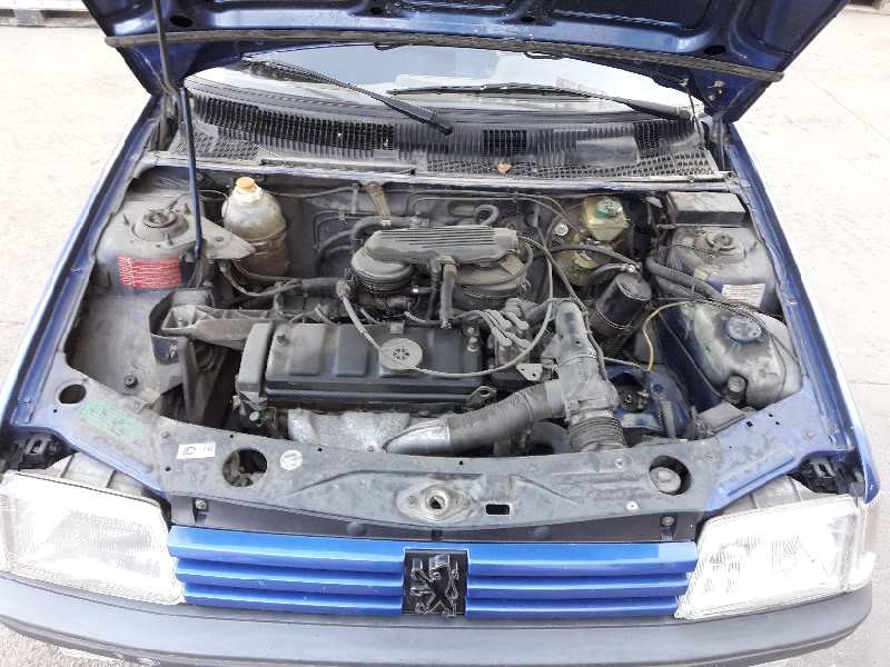 peugeot 205 berlina del año 1993