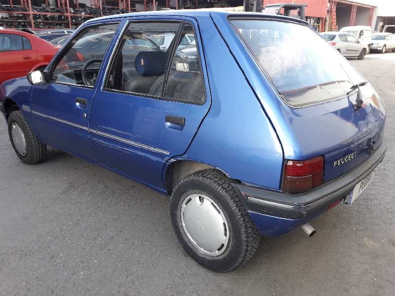 peugeot 205 berlina del año 1993