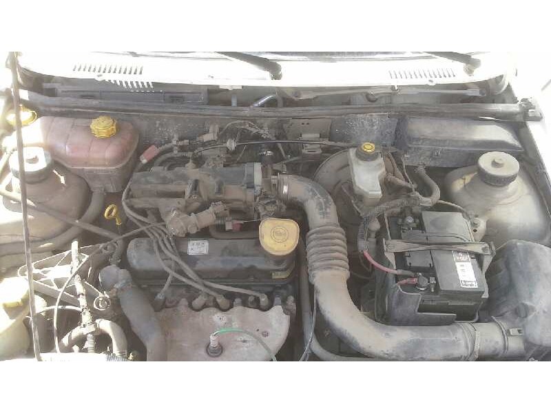 ford fiesta berlina (dx) del año 1999