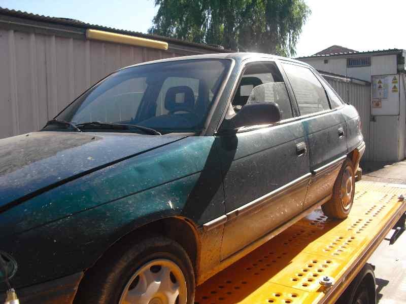 opel astra f berlina del año 1997