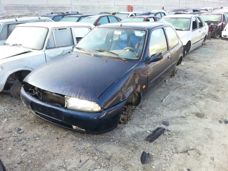 ford fiesta berlina del año 1998