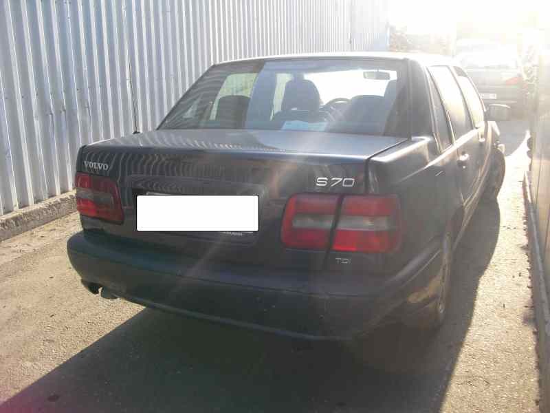 volvo s70 berlina del año 1998