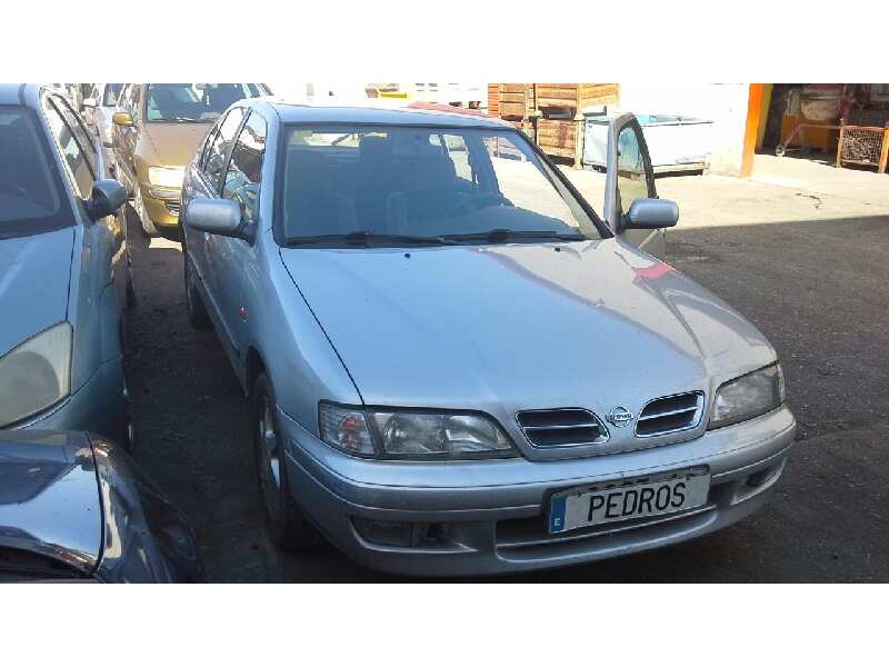 nissan primera berlina (p11) del año 1998