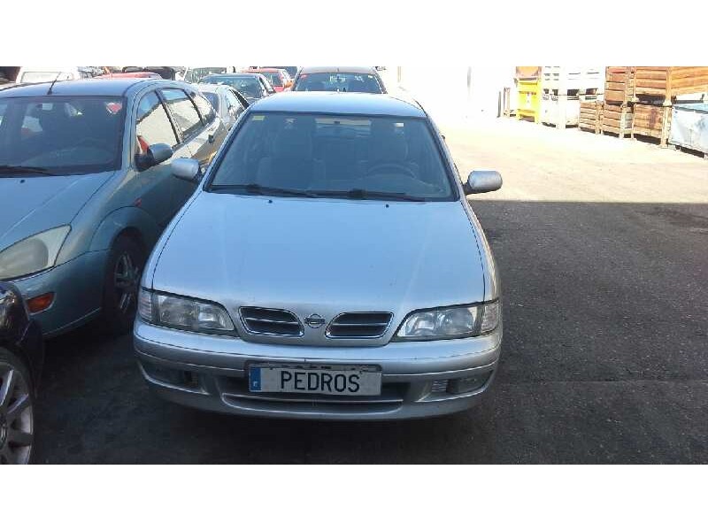 nissan primera berlina (p11) del año 1998