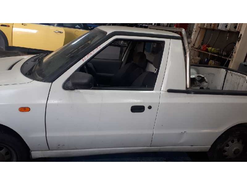 skoda pickup del año 1998