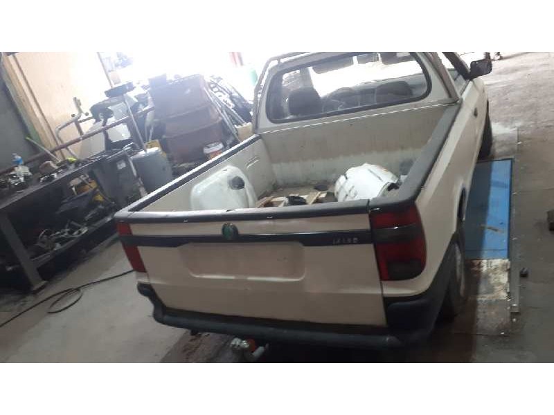 skoda pickup del año 1998