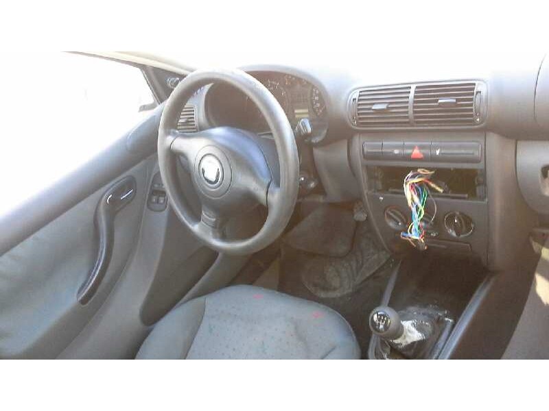 seat toledo (1m2) del año 1999