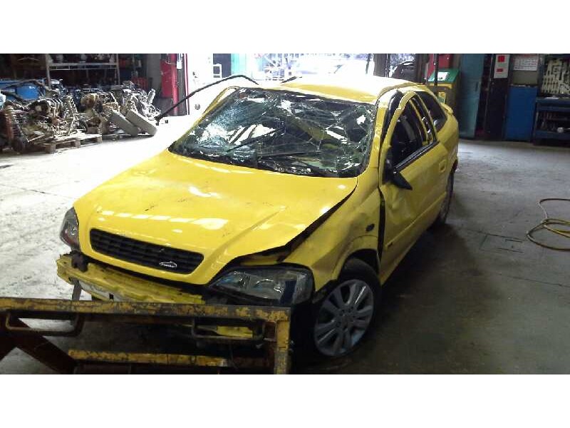 opel astra g berlina del año 1999