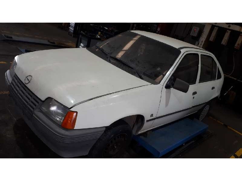opel kadett e del año 1985
