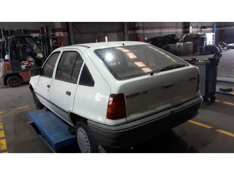 opel kadett e del año 1985
