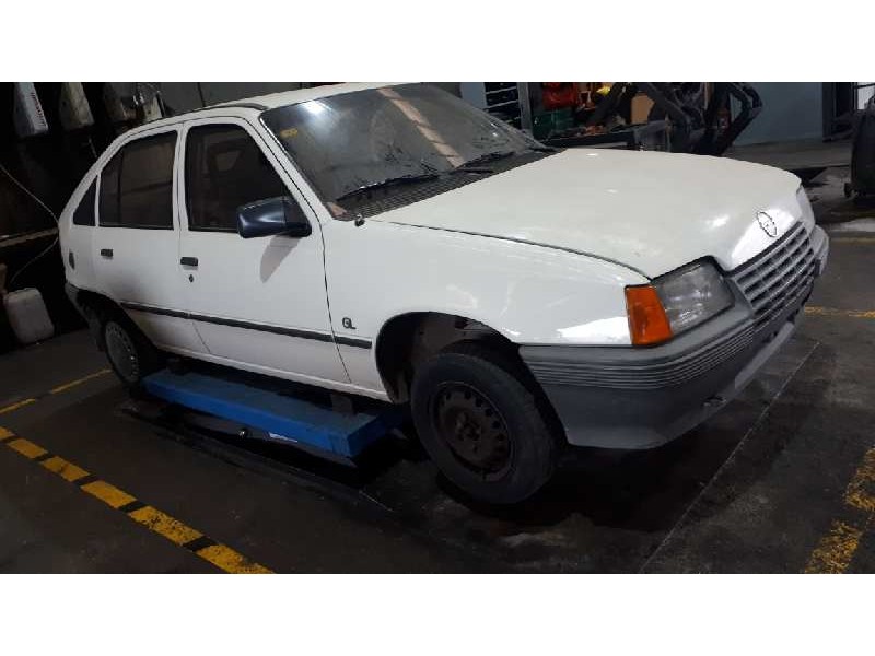 opel kadett e del año 1985