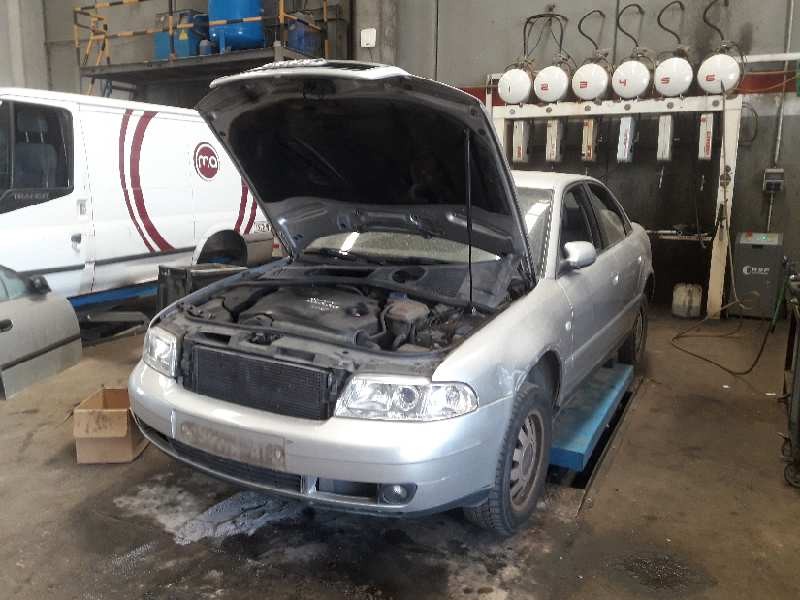 audi a4 berlina (b5) del año 2000